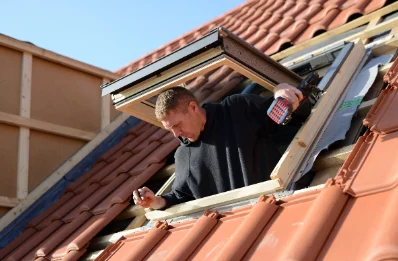 Pose de fenêtres de toit Velux à Augy